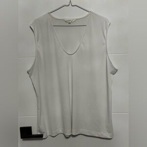 💝 Cleo: Women’s Sleeveless Top- Size XXL 💝
